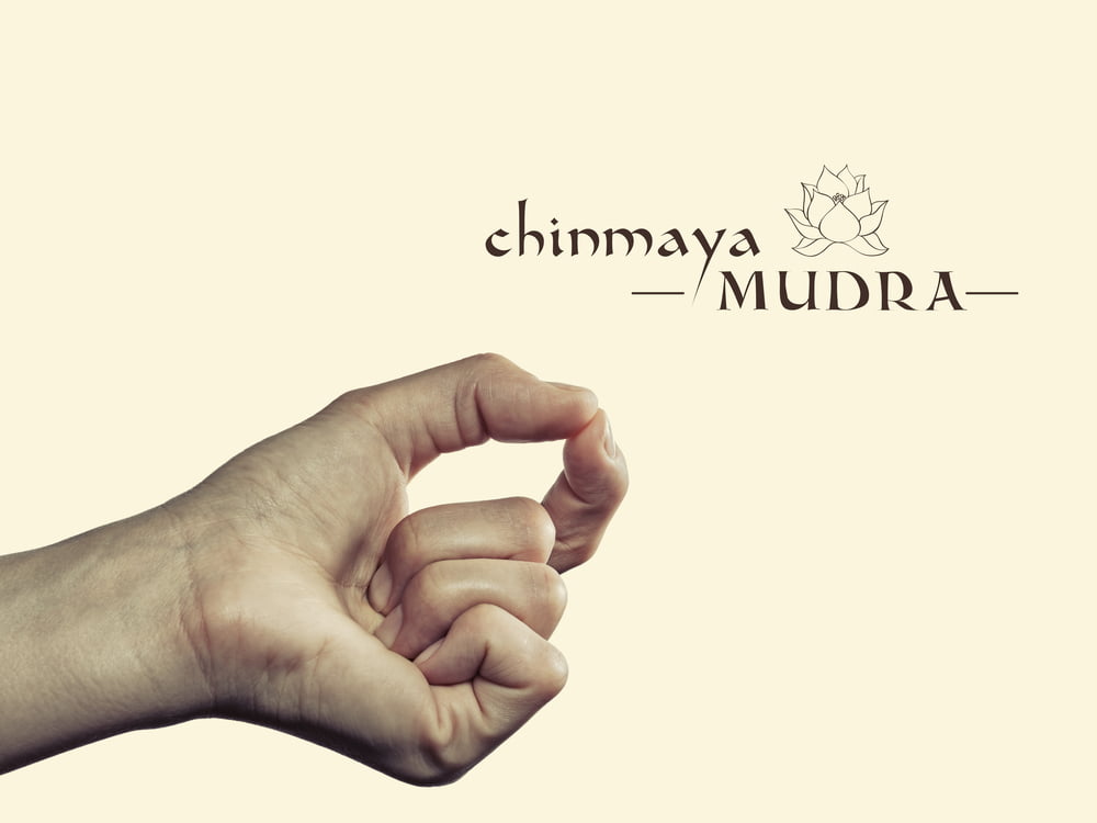 Chinmaya Mudra: الفوائد والآثار الجانبية وكيفية القيام به والاحتياطات