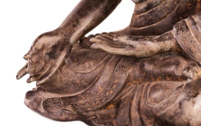 Varada Mudra: Manfaat, Efek Samping, Cara Melakukan dan Tindakan Pencegahan Varada Mudra: Manfaat, Efek Samping, Cara Melakukan dan Tindakan Pencegahan