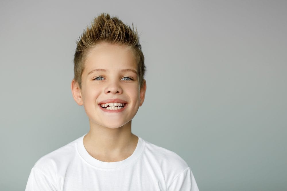 Apa itu Gigi Bergerigi pada Anak dan Orang Dewasa: Arti, Penyebab dan Perawatan