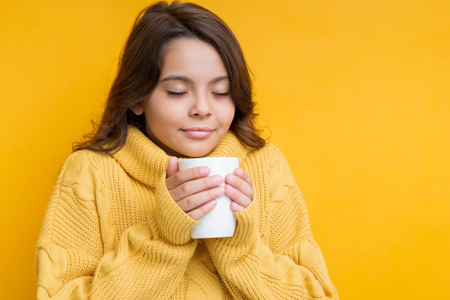 Drinking Hot Milk at Night – My Experience Backed by Expert Opinions